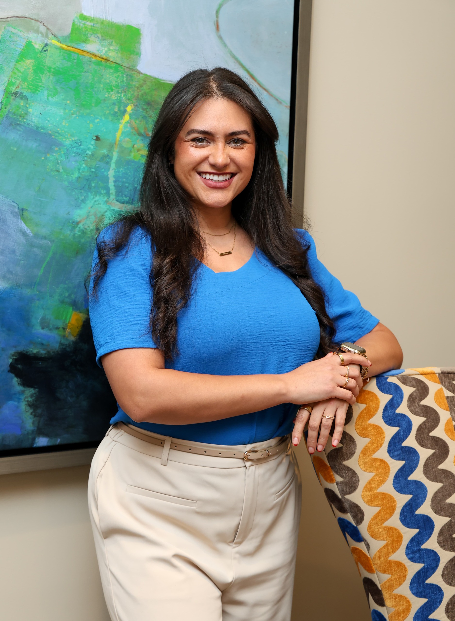 Julianna Oliveira headshot